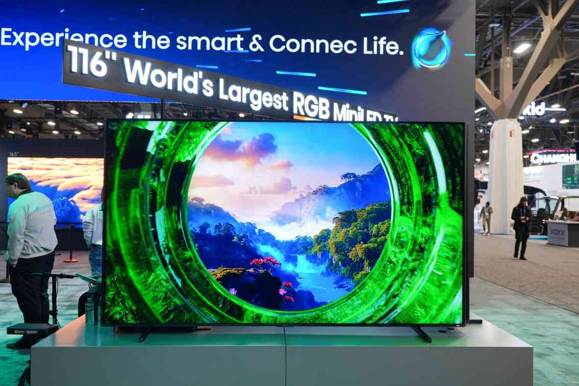 CES 2026海信展AI技术融合创新 RGB-Mini LED定义显示新标准(图2)
