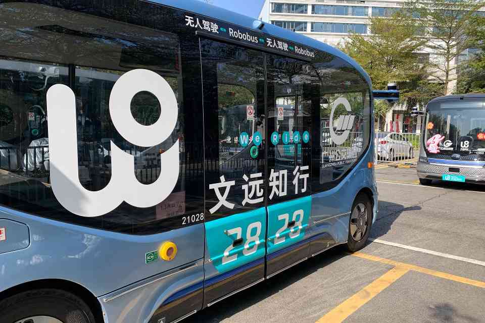 特斯拉vs Waymo自动驾驶对决：万亿市值靠愿景还是实绩(图6)